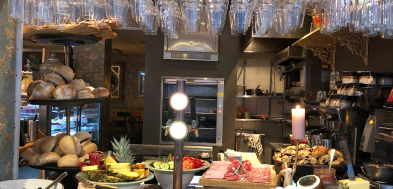 Le Petit Café
